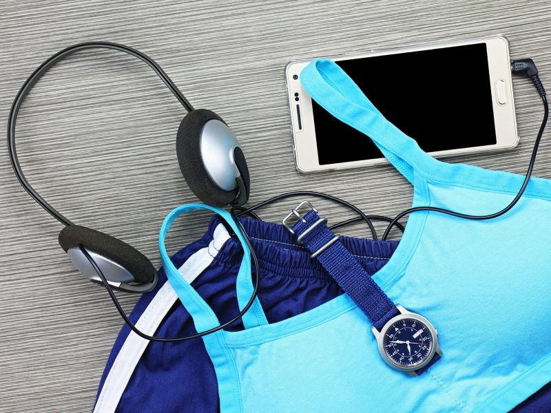 Dangers Of Keeping Your Cell Phone In Your Bra ⋆ Laura London Fitness