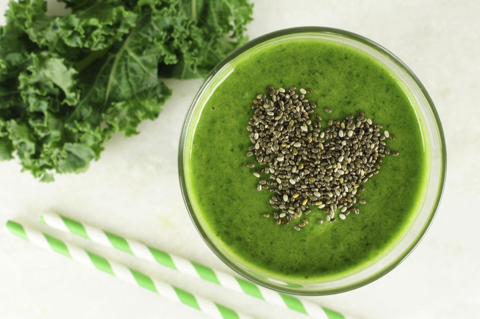 Banana Kale Dream Smoothie ⋆ Laura London Fitness