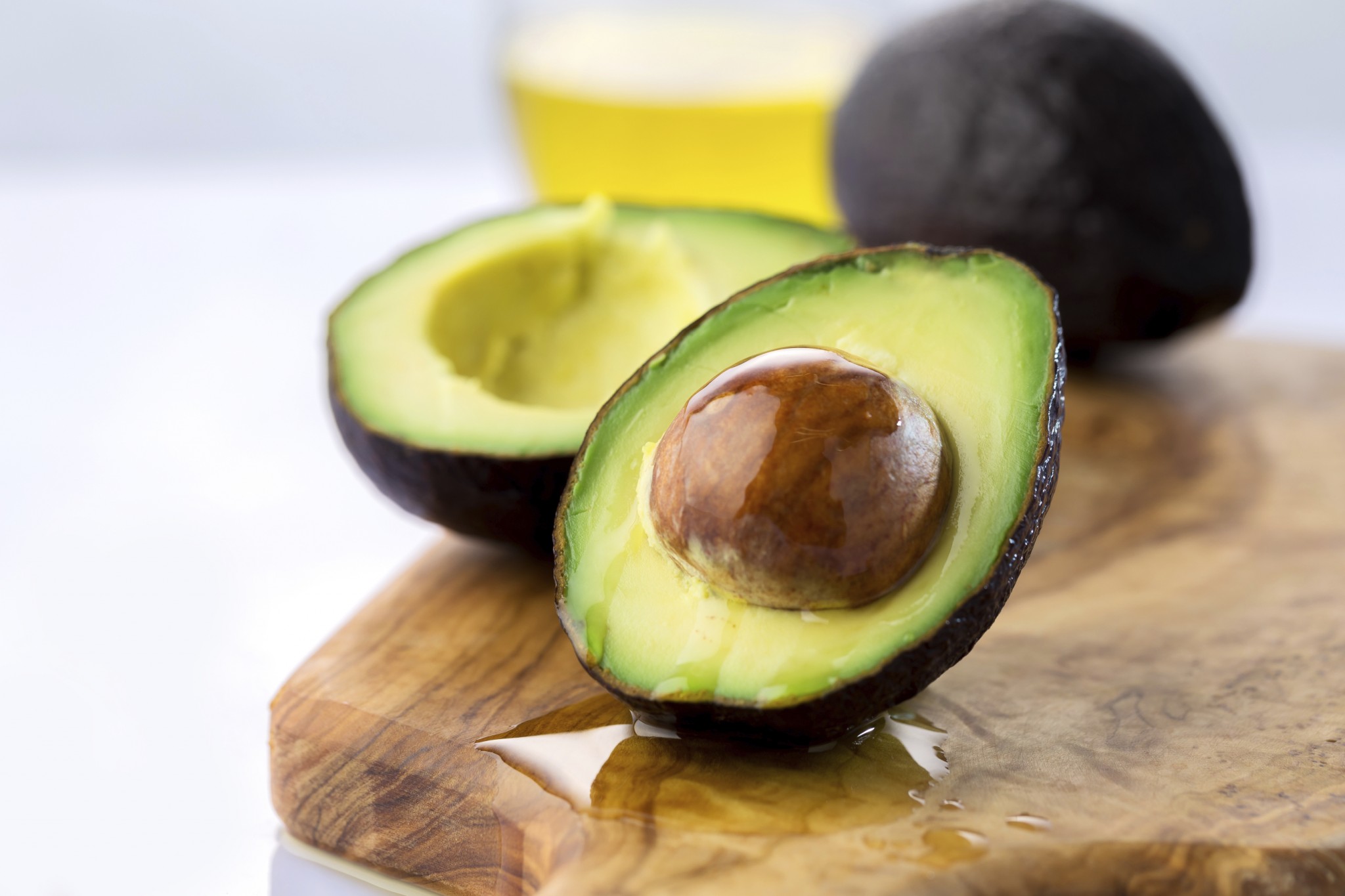 Why You Should Love Avocados - The Healthy Fat